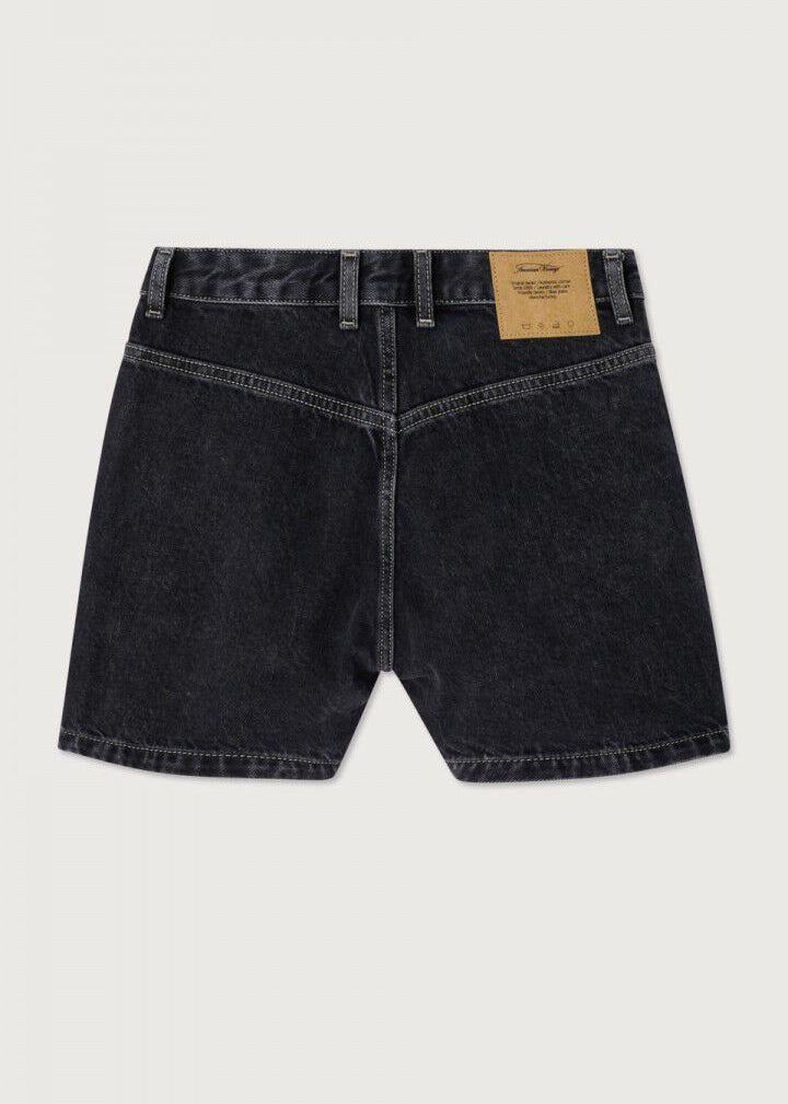 Short ajusté